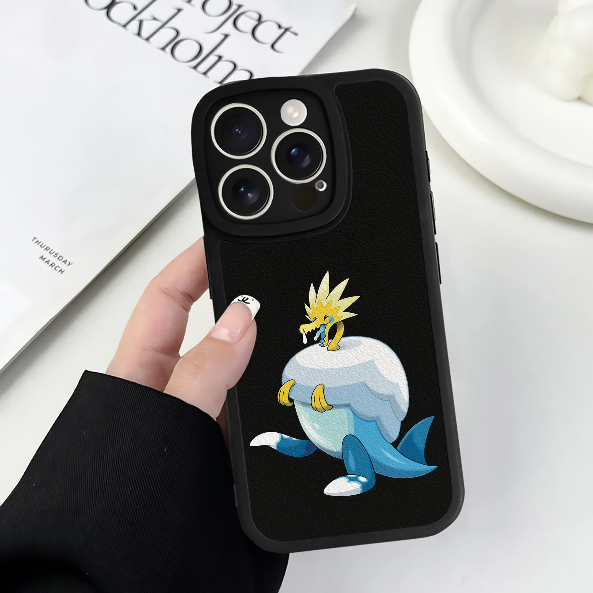 （画像用） ポケットモンスター Pokémon 【iPhone 16シリーズ対応】シリコンスマホケース（レザー調） 材質：シリコン